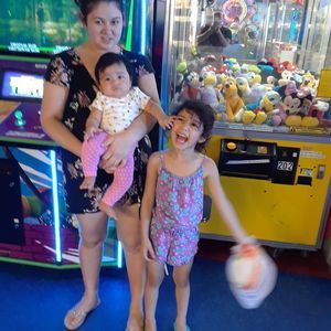 Meet your Posher, Glory